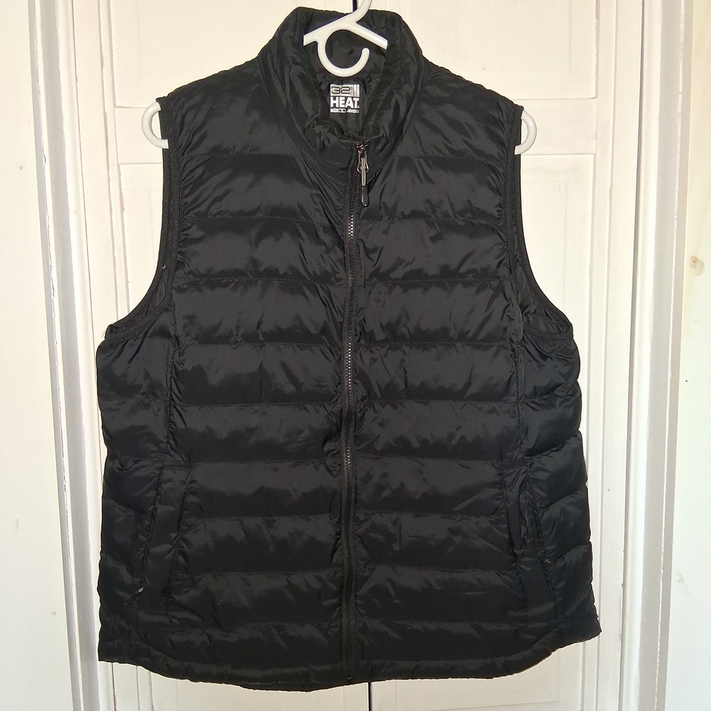 32 Degrees Men's Dark Puffer Vest